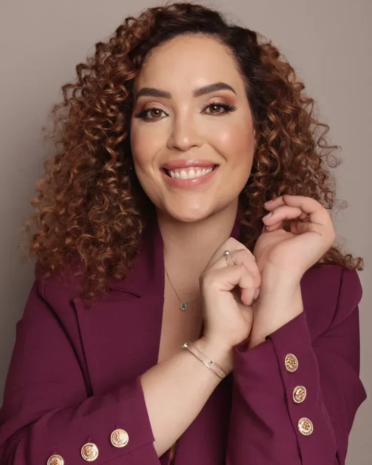 Dra. Lorraine Bragança, dermatologista da Clínica L'evera