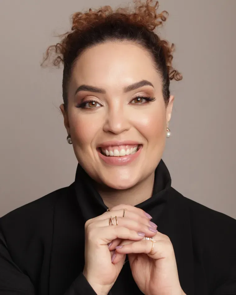 Dra. Lorraine Bragança, dermatologista da Clínica L'evera